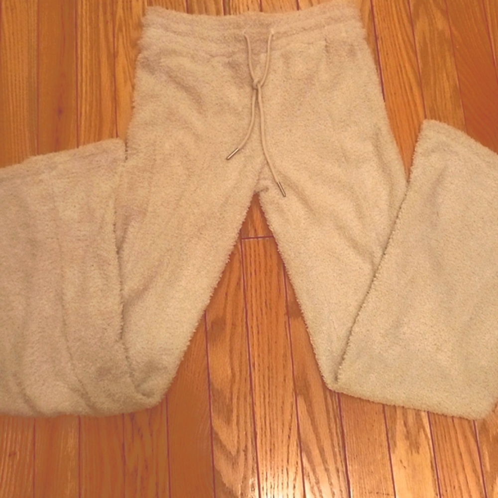 Sincerely Jules Cozy Beige Knit Loungewear Sherpa Pants. Size Small EUC